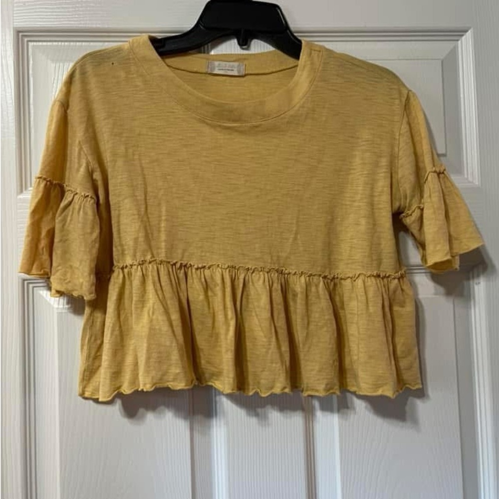 Altar'd State Gold Ruffled Crop Blouse Short Sleeve